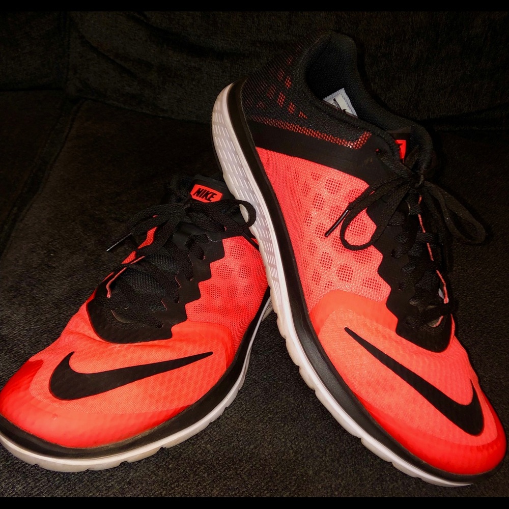 Nike men’s FS Lite Run 3 shoes size 11